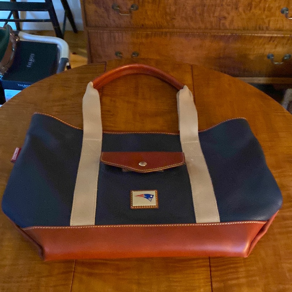 Dooney and Bourke N.E. Patriots logo bag